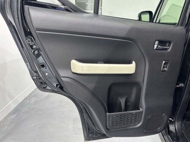2019 SUZUKI XBEE