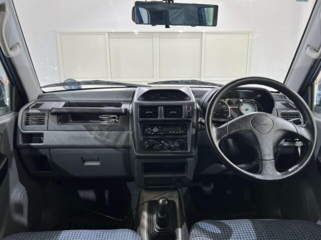1999 MITSUBISHI PAJERO MINI