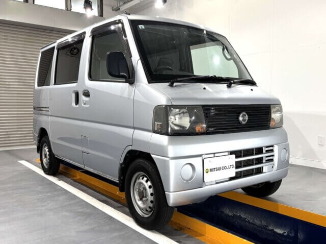 2005 NISSAN CLIPPER VAN