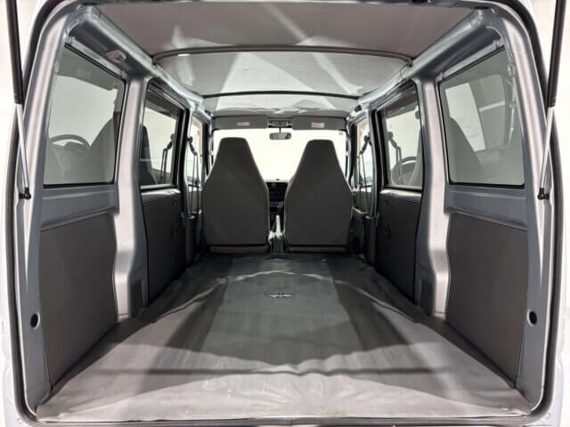 2005 NISSAN CLIPPER VAN