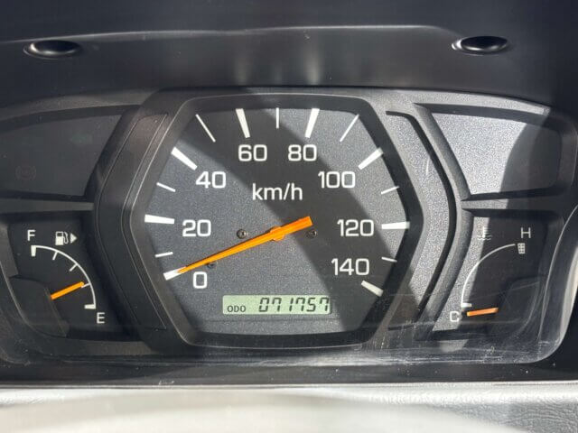 2005 NISSAN CLIPPER VAN