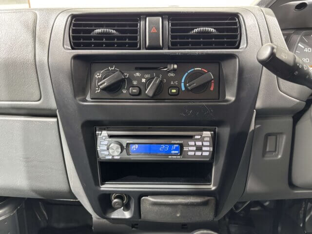 2005 NISSAN CLIPPER VAN